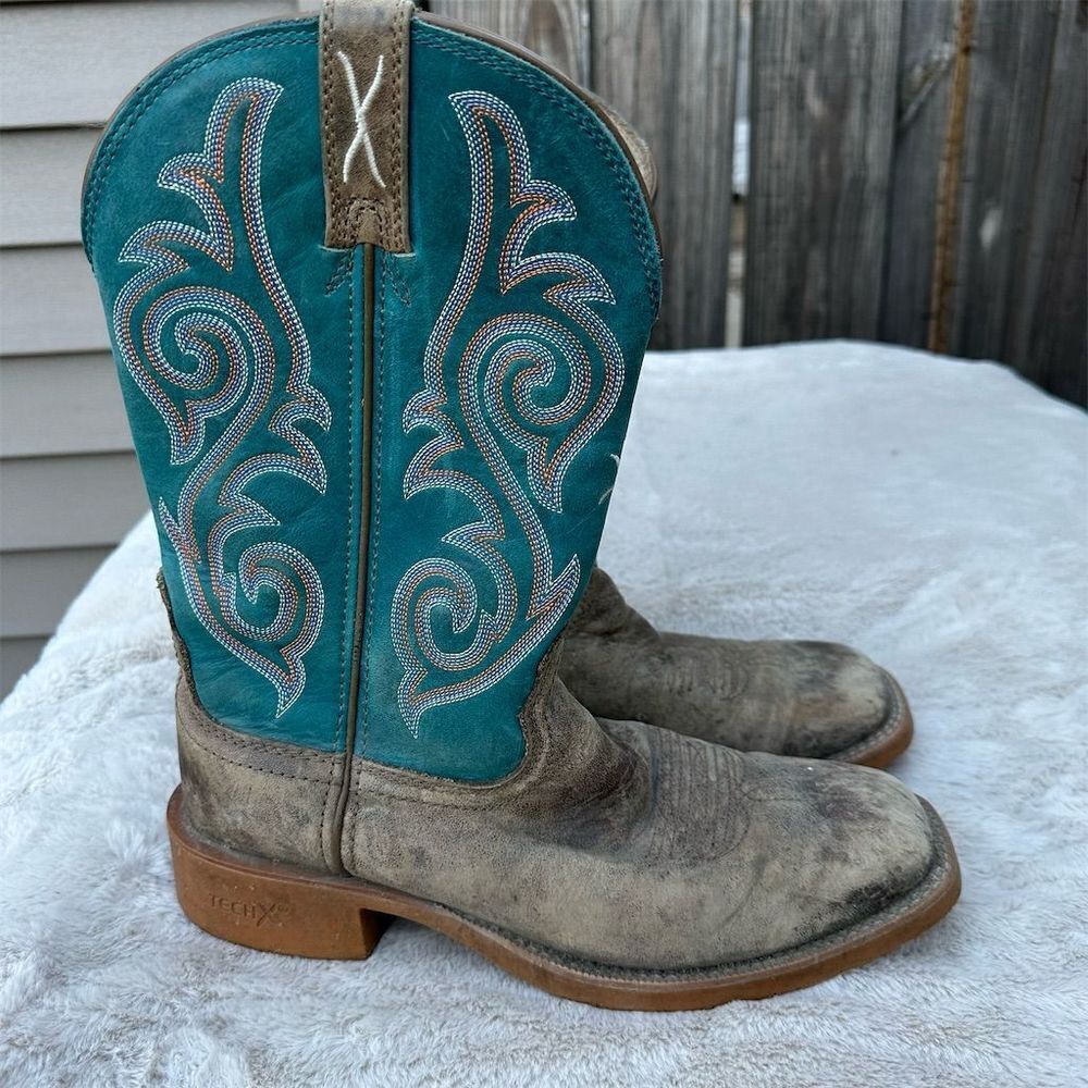 Twisted X Women 11" Western Boots Multicolor Embroidered Size 7.5